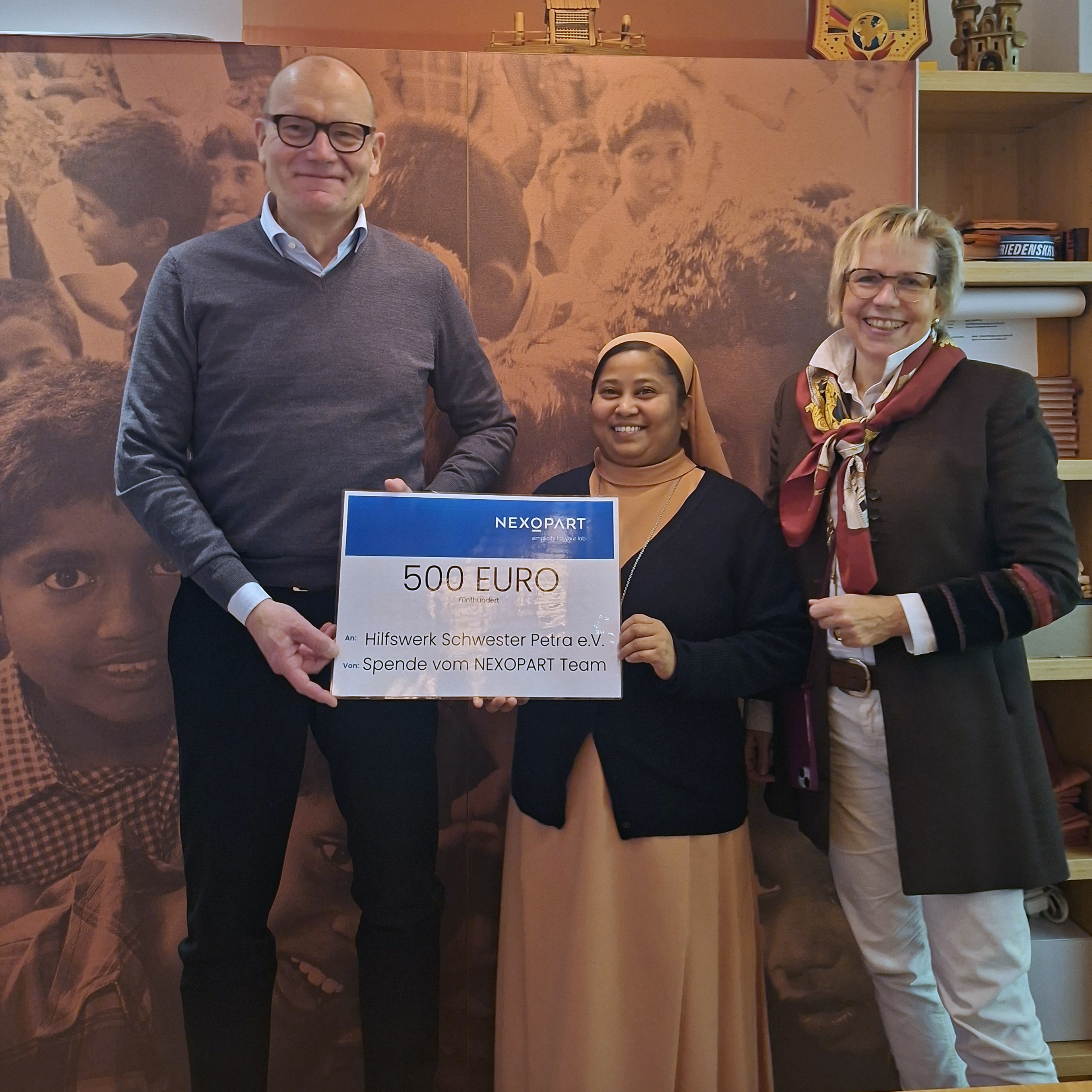 500 € für den guten Zweck: NEXOPART unterstützt das Hilfswerk Schwester Petra in Oelde